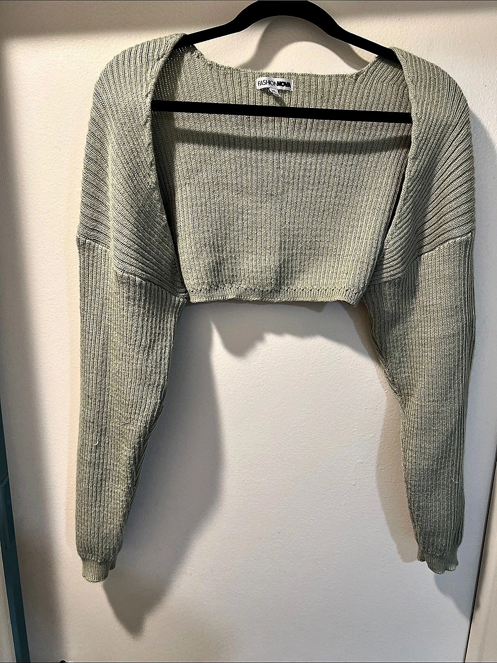Fashion Nova Cropped Knit Sweater in Green Like New